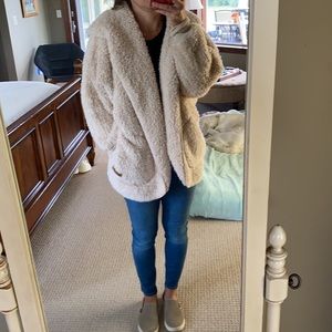 Nordic Beach Jacket- New!⭐️